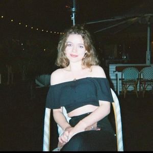 Meet your Posher, Lucy